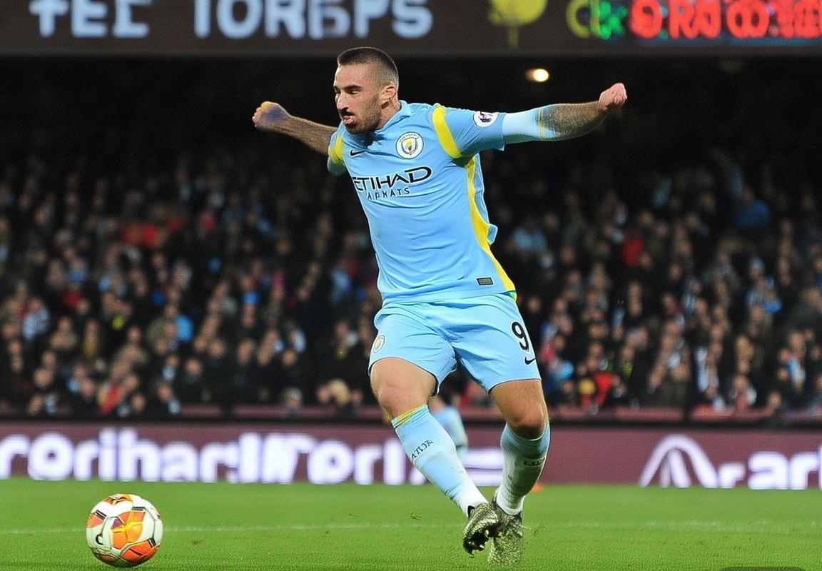 哈兰德双响福登闪耀，曼城力克对手紧追阿森纳，英超争冠白热化